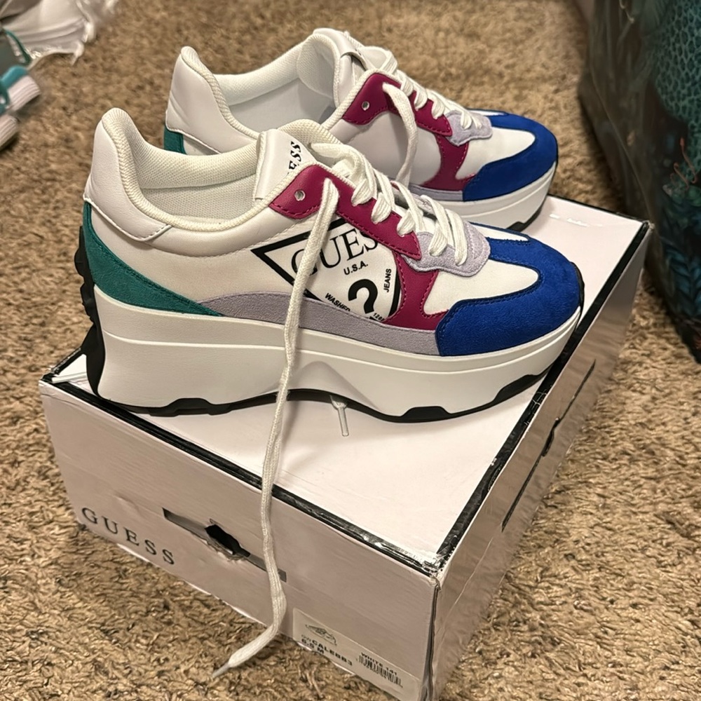 Brand new Calebb guess sneakers